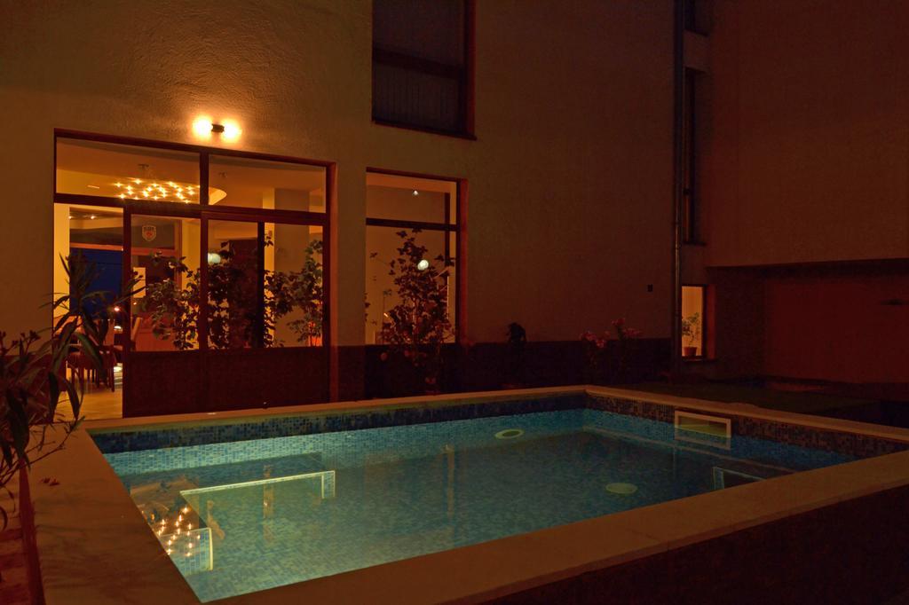 Svetlana Hotel เบียลา ภายนอก รูปภาพ